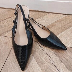 Elegant Black Slingback Women's Shoes